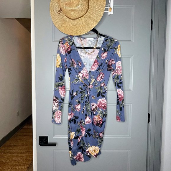 CHARLOTTE RUSSE BLUE FLORAL DRESS WITH PINK FLOWERS SIZE MEDIUM - Picture 4 of 7